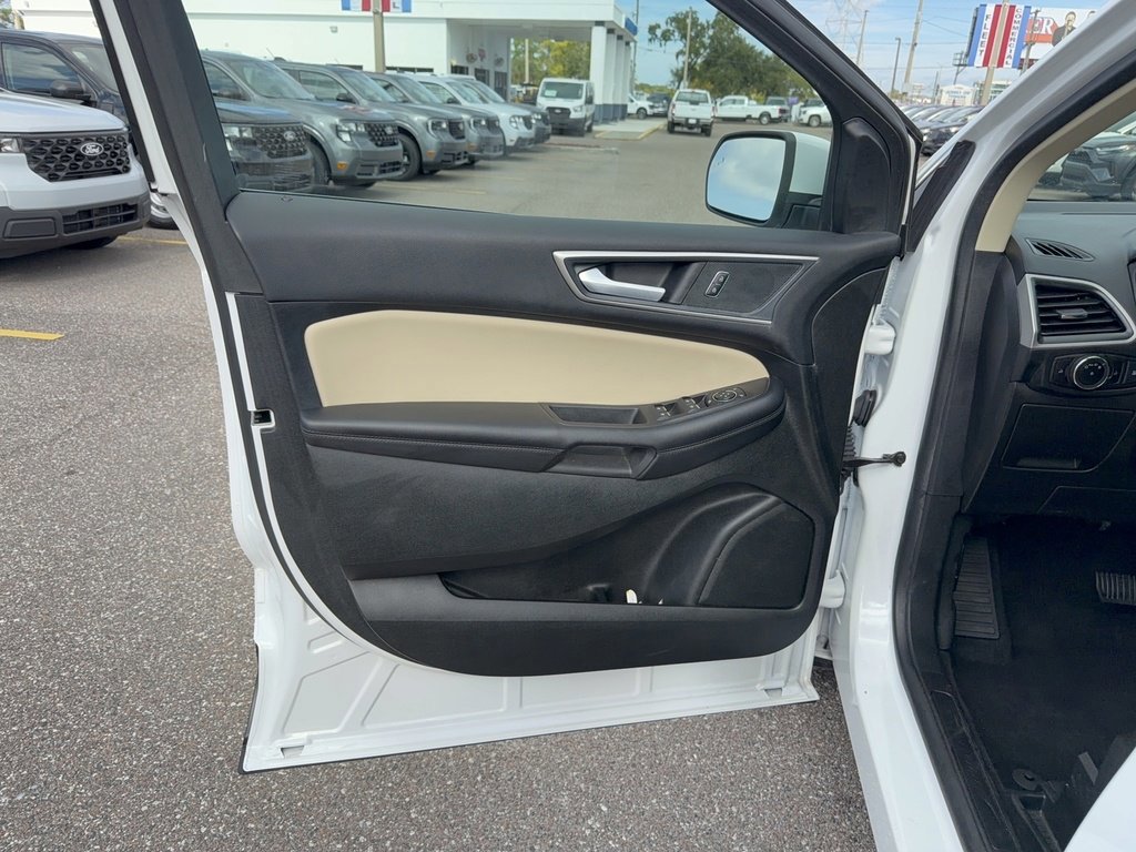 Certified 2024 Ford Edge SEL image 8