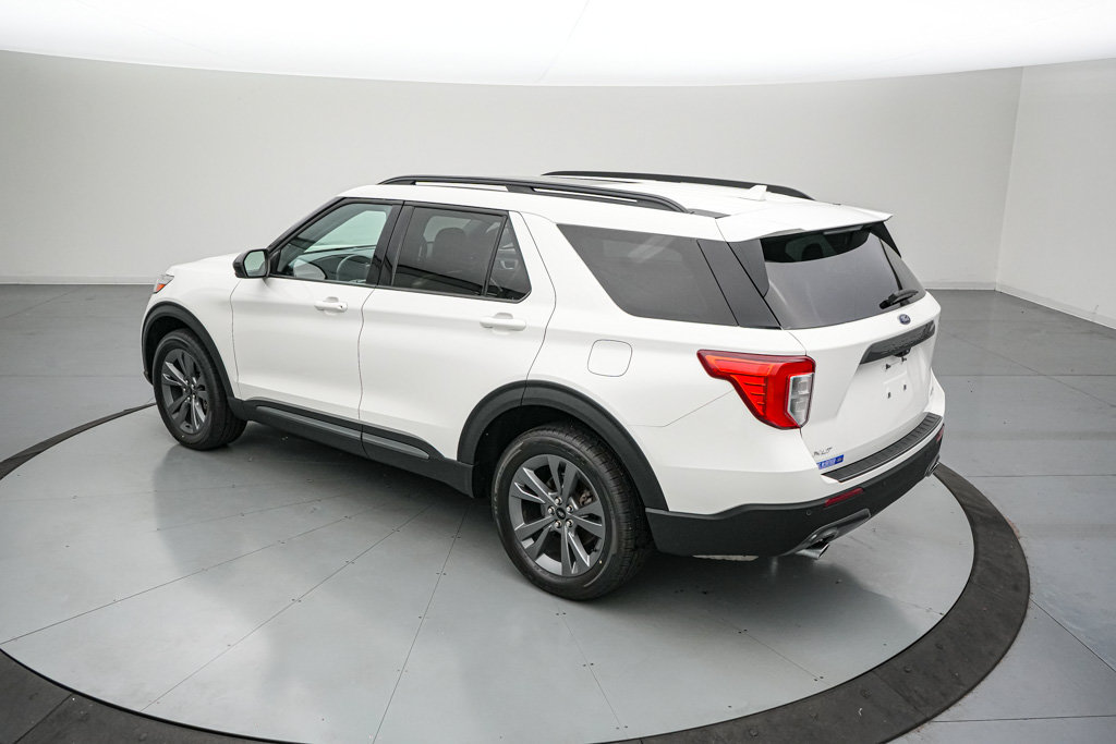 Certified 2023 Ford Explorer XLT w/ Equipment Group 202A AWD/4WD image 6