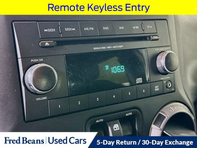 Used 2018 Jeep Wrangler Sport AWD/4WD image 15