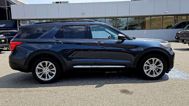 Certified 2023 Ford Explorer XLT w/ Equipment Group 202A AWD/4WD image 9