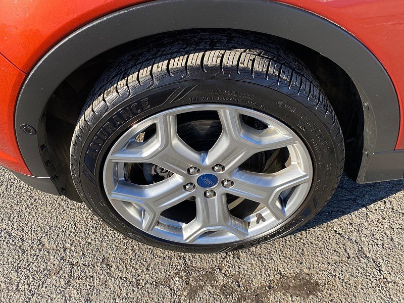Certified 2019 Ford Escape Titanium AWD/4WD image 12
