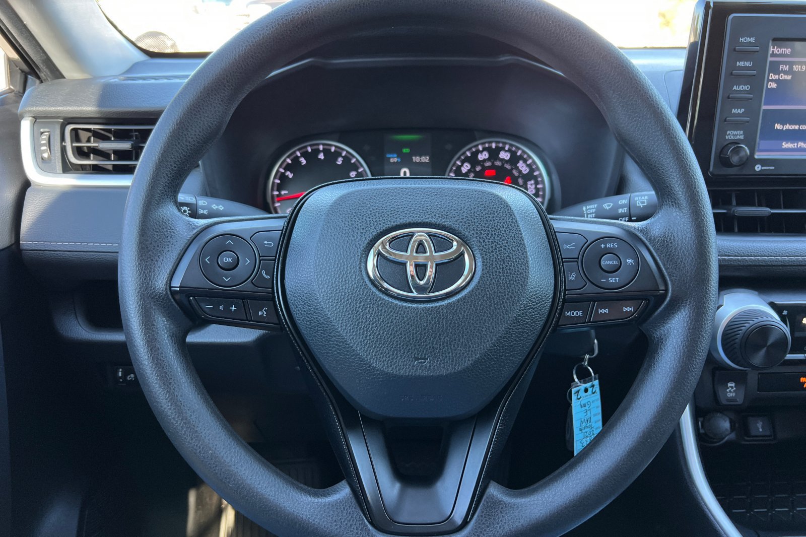 Used 2021 Toyota RAV4 LE FWD image 24