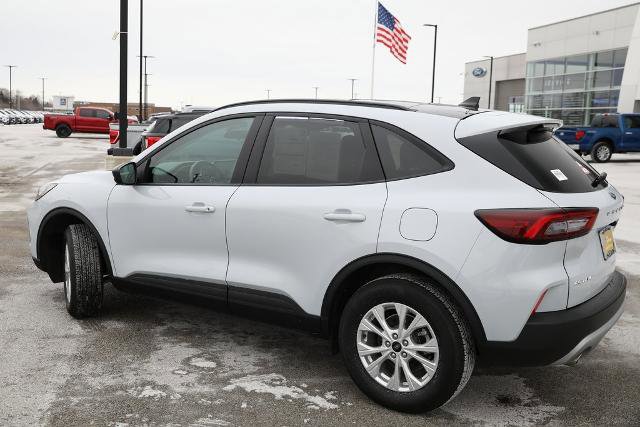 Certified 2025 Ford Escape Active w/ Tech Pack #1 image 16