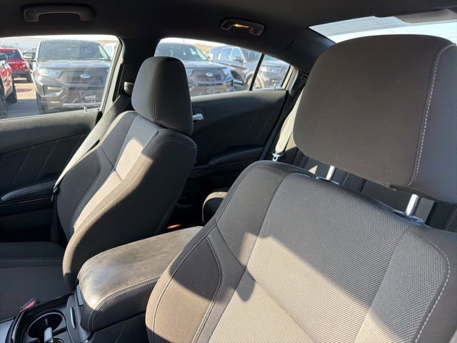 Used 2020 Dodge Charger SXT w/ Blacktop Package RWD image 12