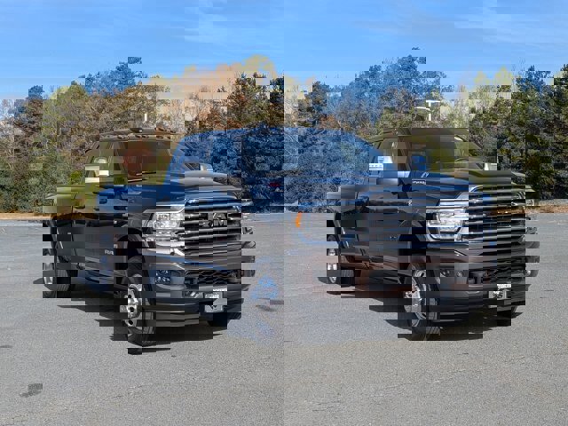 Used 2024 RAM 3500 Limited w/ Safety Group image 2