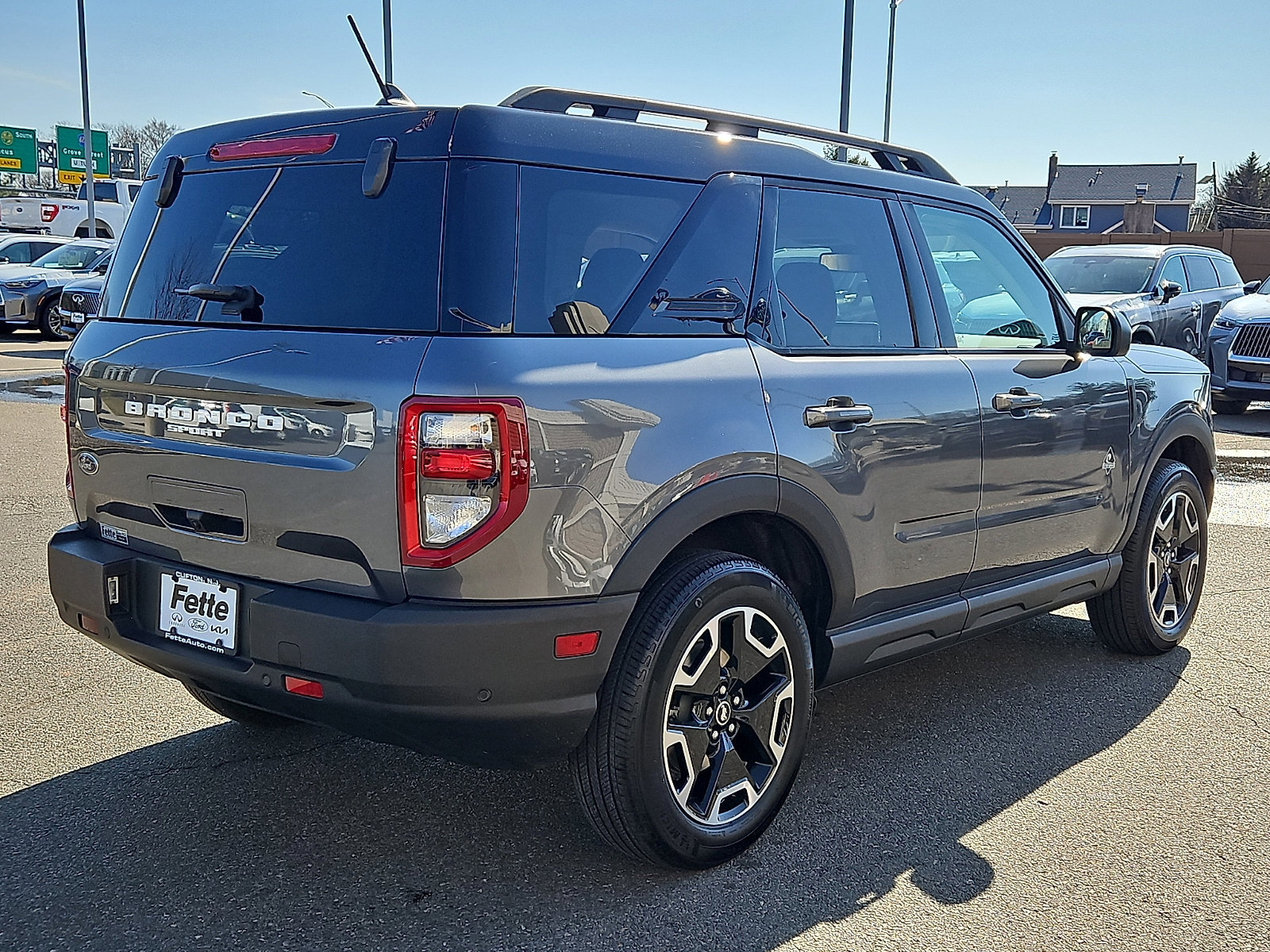 Certified 2024 Ford Bronco Sport Outer Banks w/ Tech Package image 2