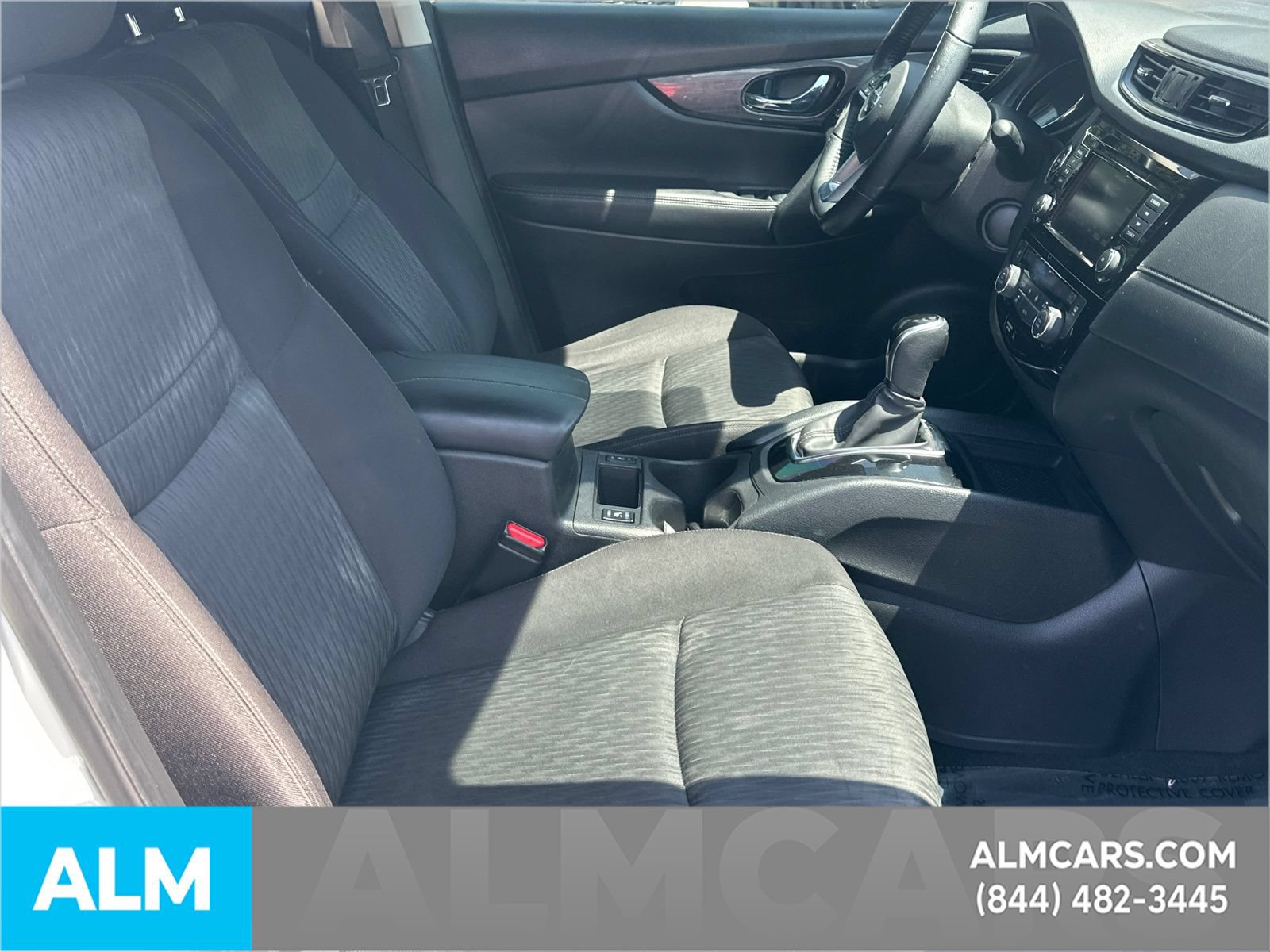 Used 2020 Nissan Rogue SV FWD image 15