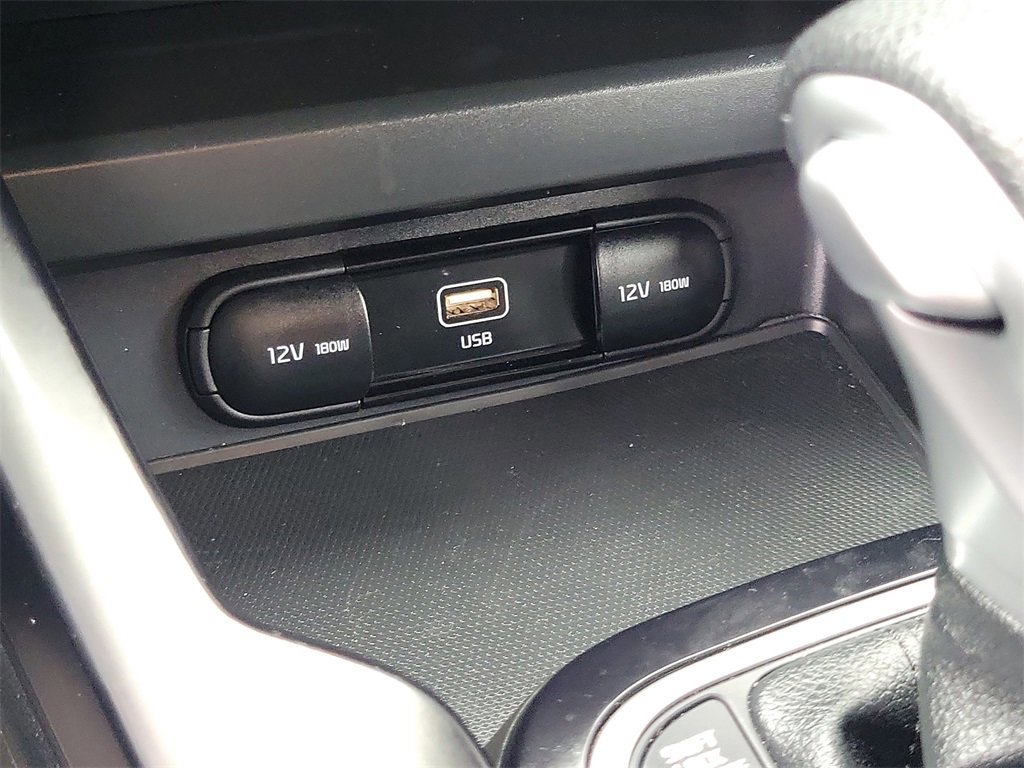 Used 2025 Kia Soul LX w/ LX Technology Package image 19