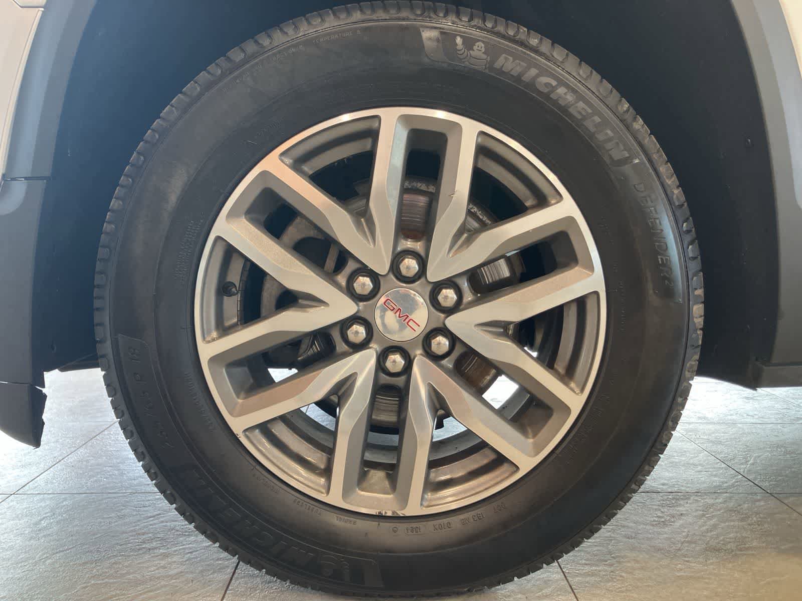 Used 2017 GMC Acadia SLE w/ Driver Alert Package I AWD/4WD image 9