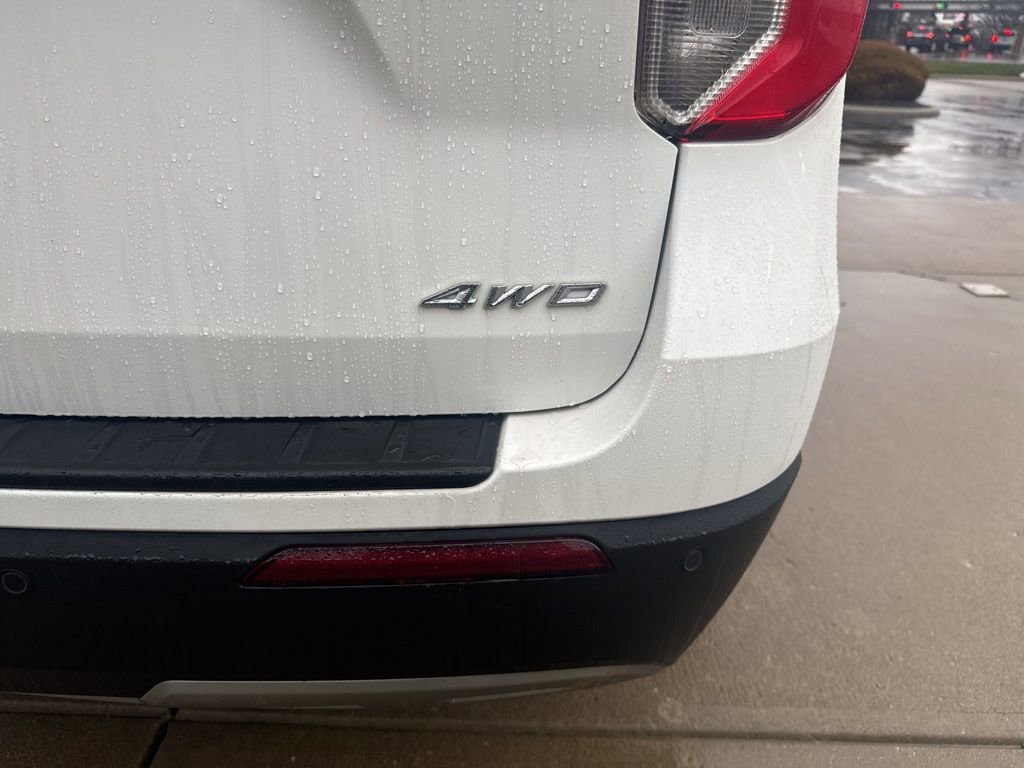 Certified 2023 Ford Explorer XLT w/ Equipment Group 202A image 15