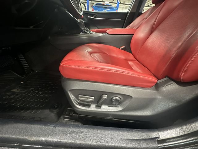 Used 2022 Toyota Camry XSE AWD/4WD image 18