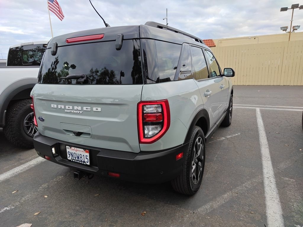 Certified 2022 Ford Bronco Sport Outer Banks w/ Tech Package image 3