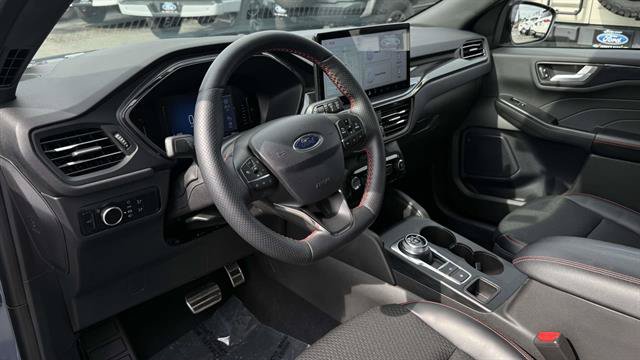 Certified 2024 Ford Escape ST-Line w/ Tech Pack #1 AWD/4WD image 40