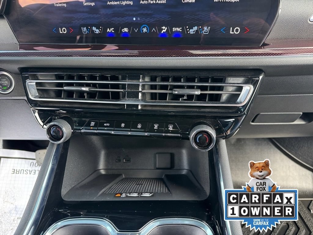 Used 2026 Chevrolet Traverse RS FWD image 27