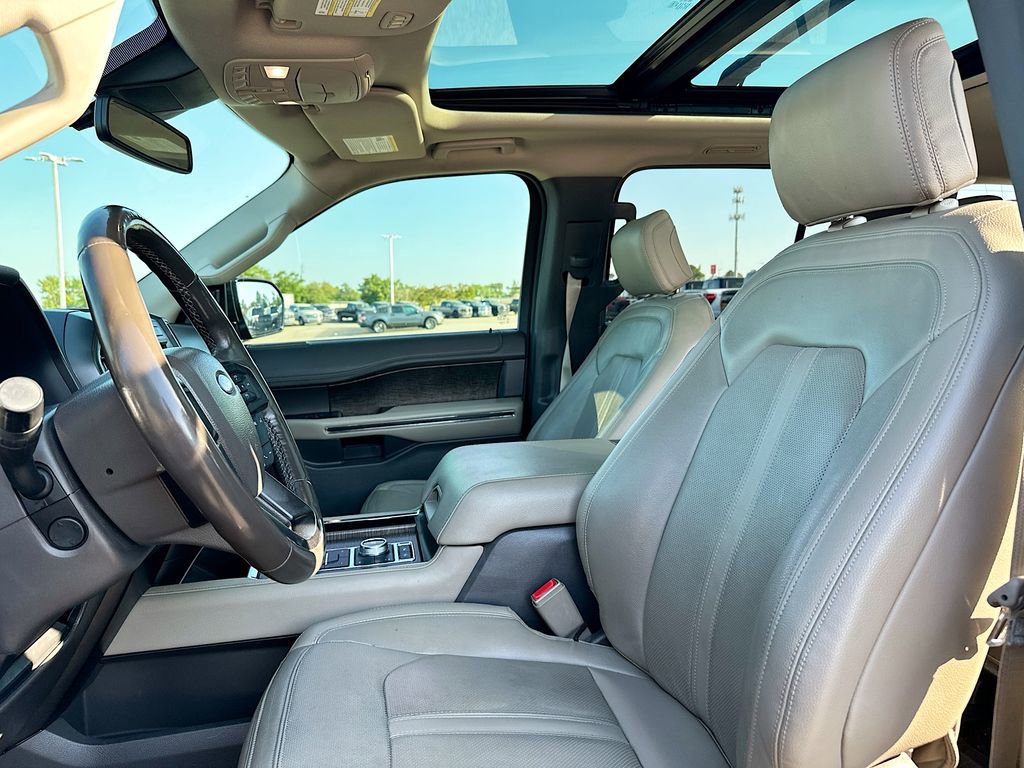 Certified 2019 Ford Expedition Limited w/ Equipment Group 302A AWD/4WD image 9