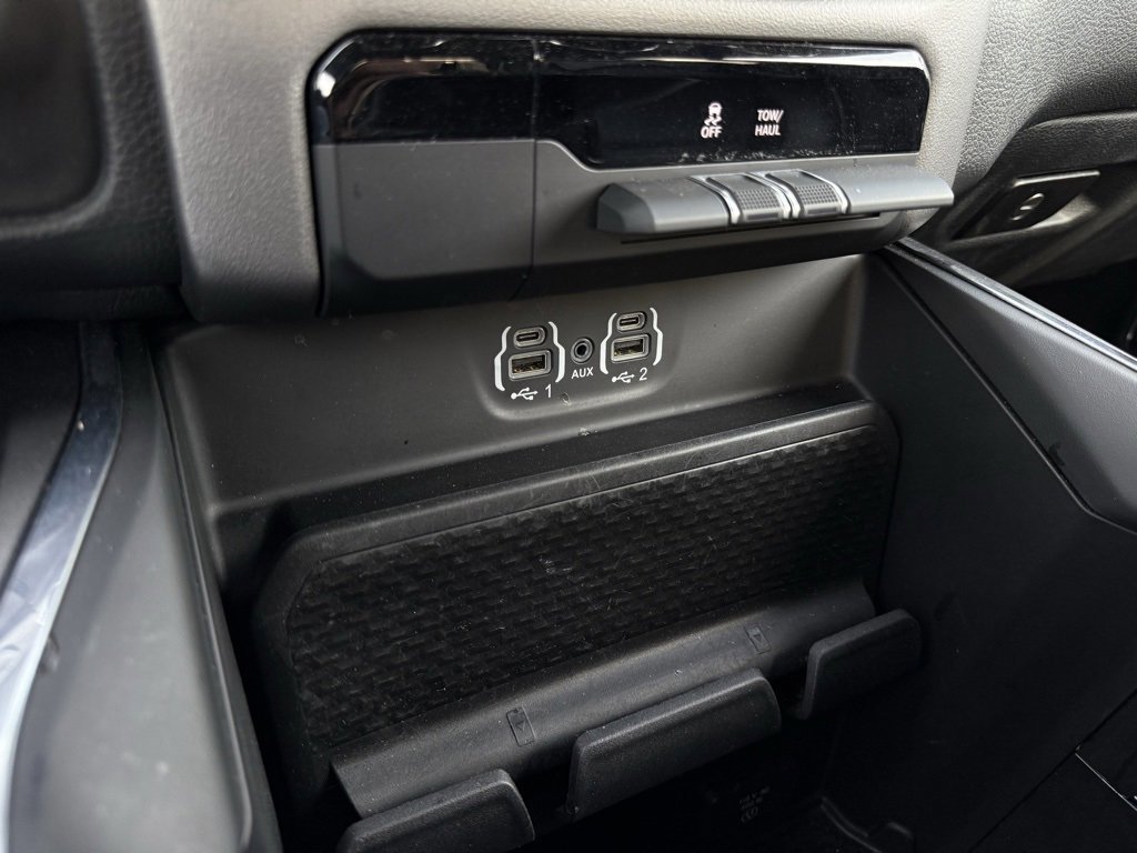 Used 2024 RAM 1500 Laramie image 19