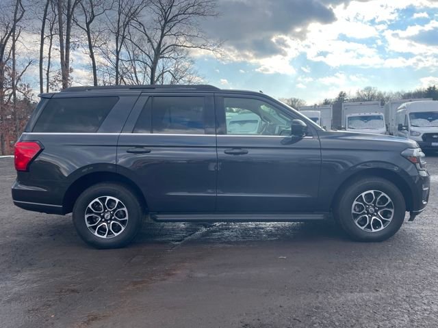 Certified 2024 Ford Expedition XLT image 8