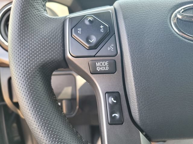 Used 2023 Toyota Tacoma TRD Off-Road w/ Technology Package AWD/4WD image 27