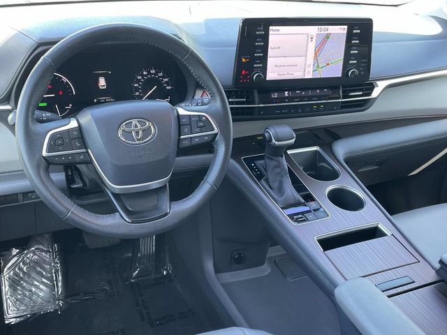 Used 2022 Toyota Sienna XLE w/ XLE Plus Package FWD image 7