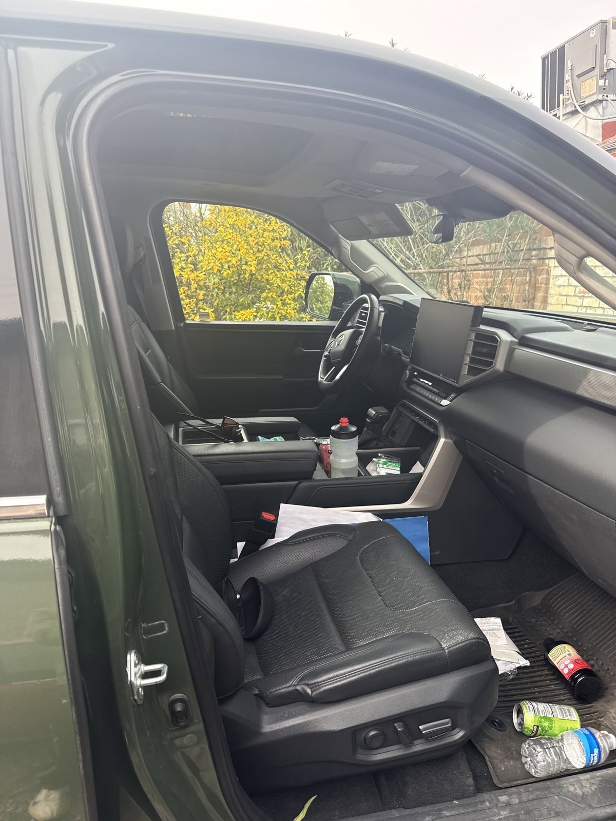 Used 2022 Toyota Tundra Limited w/ TRD Off-Road Package image 9