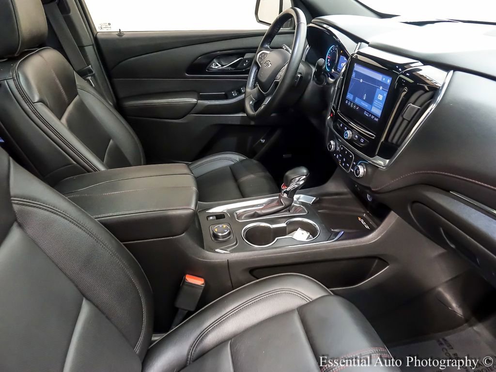 Used 2023 Chevrolet Traverse RS AWD/4WD image 32