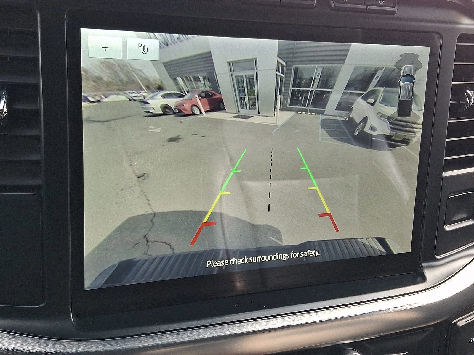 Certified 2022 Ford F150 Lariat w/ Equipment Group 502A High image 24