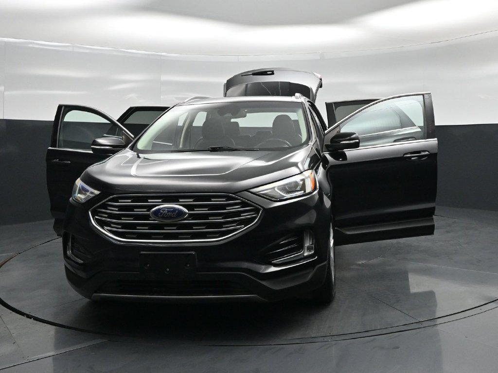 Certified 2019 Ford Edge SEL w/ Equipment Group 201A AWD/4WD image 32