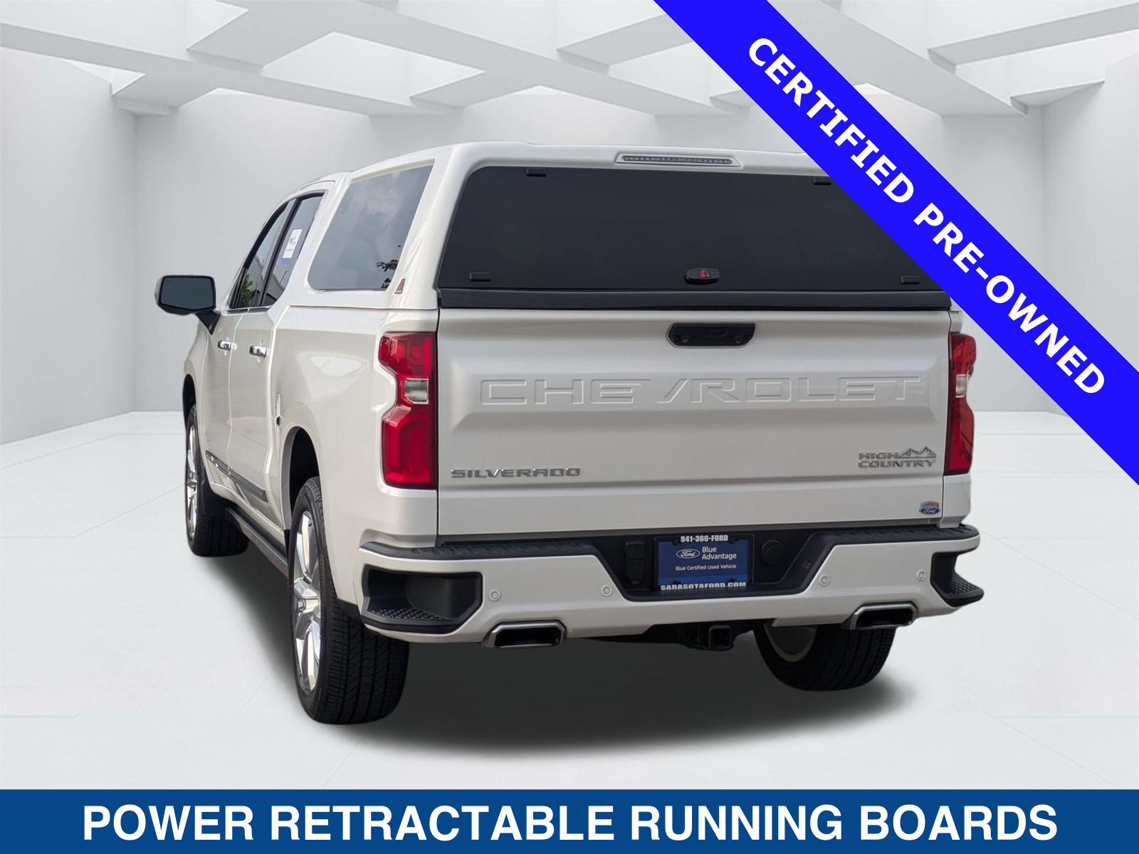 Used 2023 Chevrolet Silverado 1500 High Country w/ High Country Premium Package AWD/4WD image 7