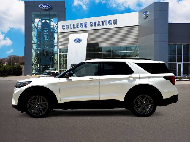 Certified 2025 Ford Explorer ST w/ Sun And Sound Package AWD/4WD image 4