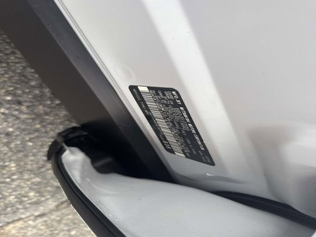 Used 2024 Mitsubishi Outlander 4WD Plug-In Hybrid image 22