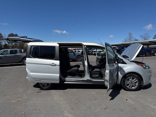 Certified 2022 Ford Transit Connect XLT image 28