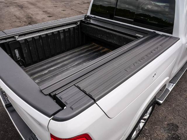 Used 2022 RAM 1500 Limited w/ Body Color Bumper Group AWD/4WD image 13