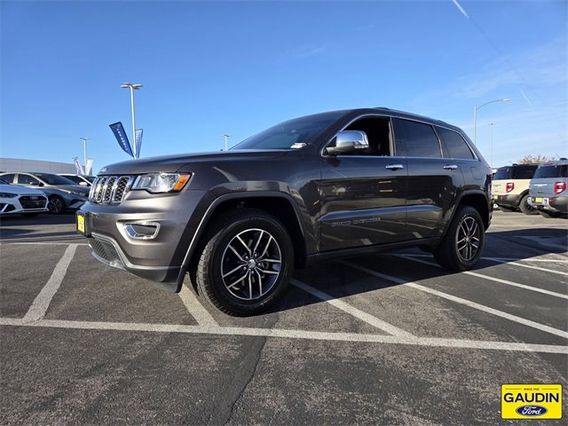 Used 2018 Jeep Grand Cherokee Limited image 3