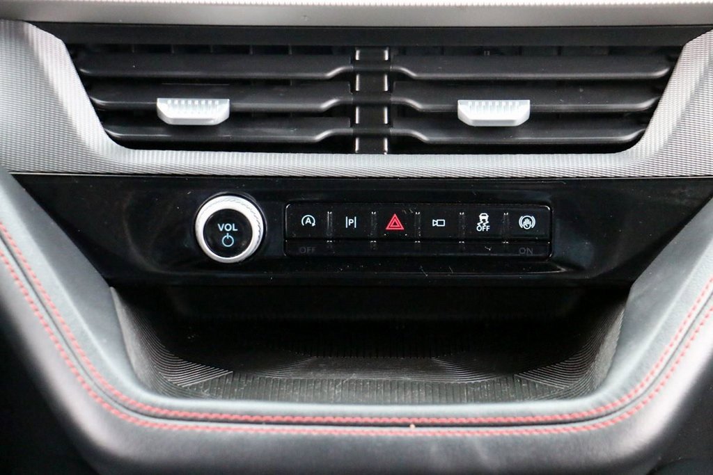 Certified 2025 Ford Explorer ST-Line image 30