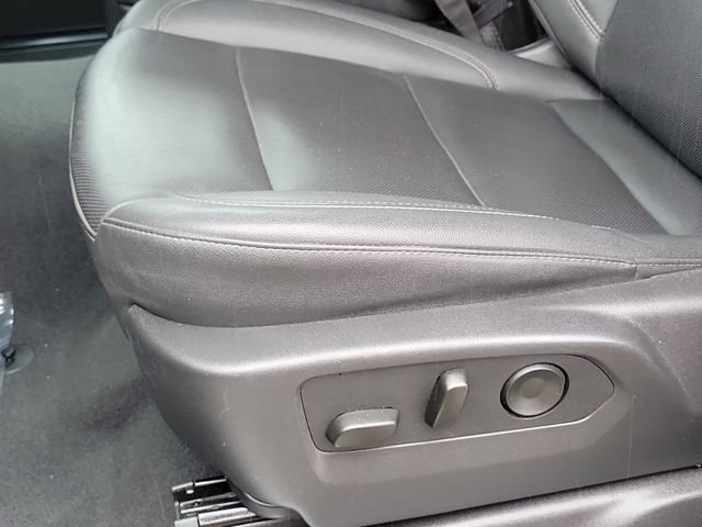 Used 2025 GMC Sierra 1500 SLT AWD/4WD image 21