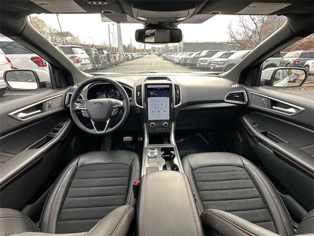 Certified 2024 Ford Edge ST-Line image 17