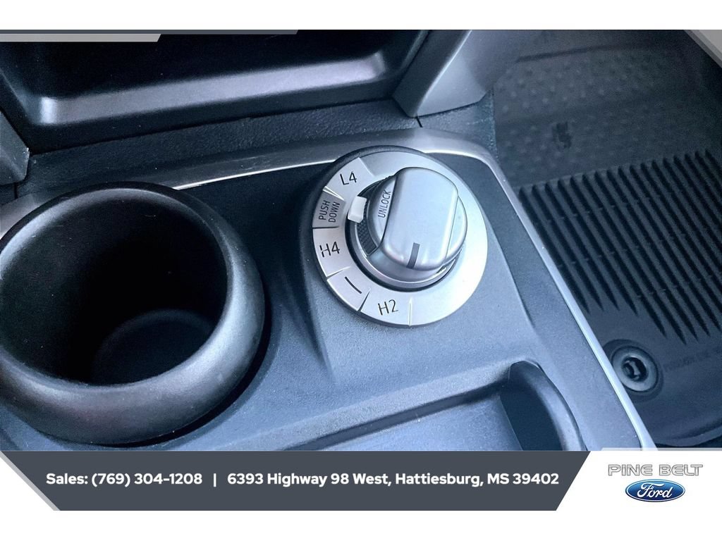 Used 2021 Toyota 4Runner SR5 Premium w/ Moonroof Package AWD/4WD image 23