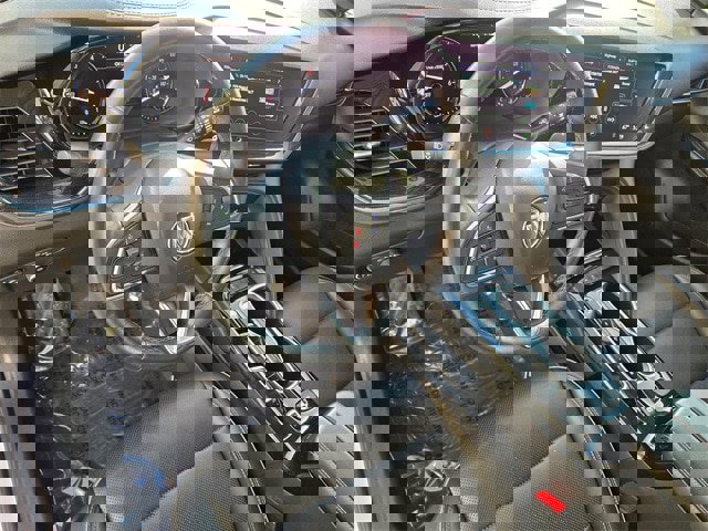 Used 2023 Buick Envision Essence image 10