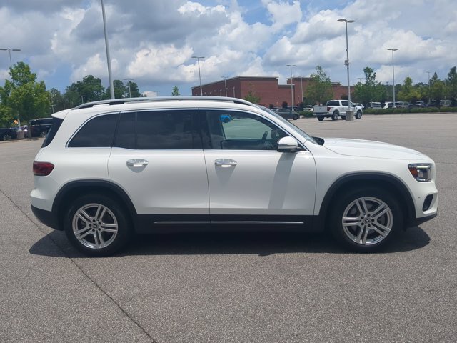 Used 2022 Mercedes-Benz GLB 250 4MATIC image 3