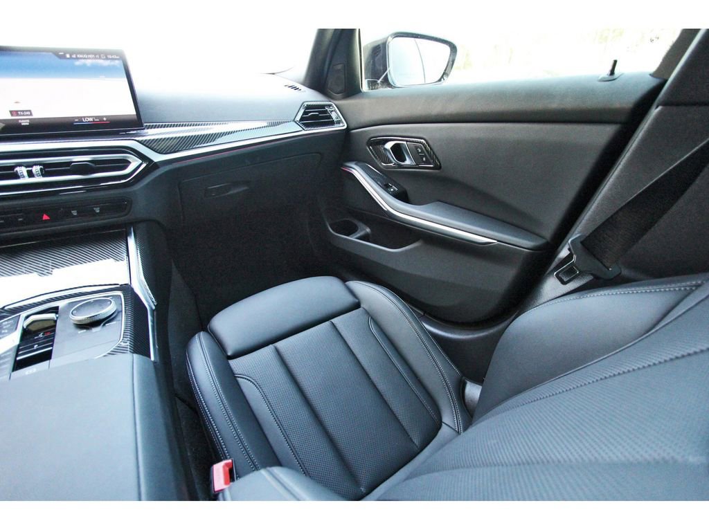 Used 2024 BMW 330i Sedan w/ Convenience Package RWD image 12