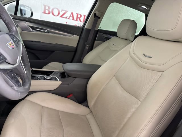 Used 2023 Cadillac XT5 Premium Luxury image 11
