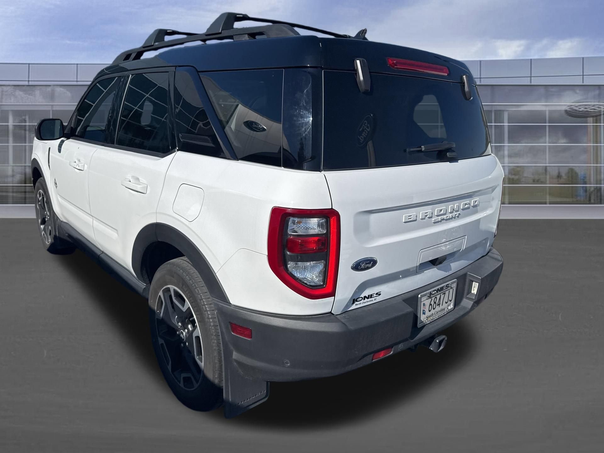 Certified 2023 Ford Bronco Sport Outer Banks w/ Tech Package image 7