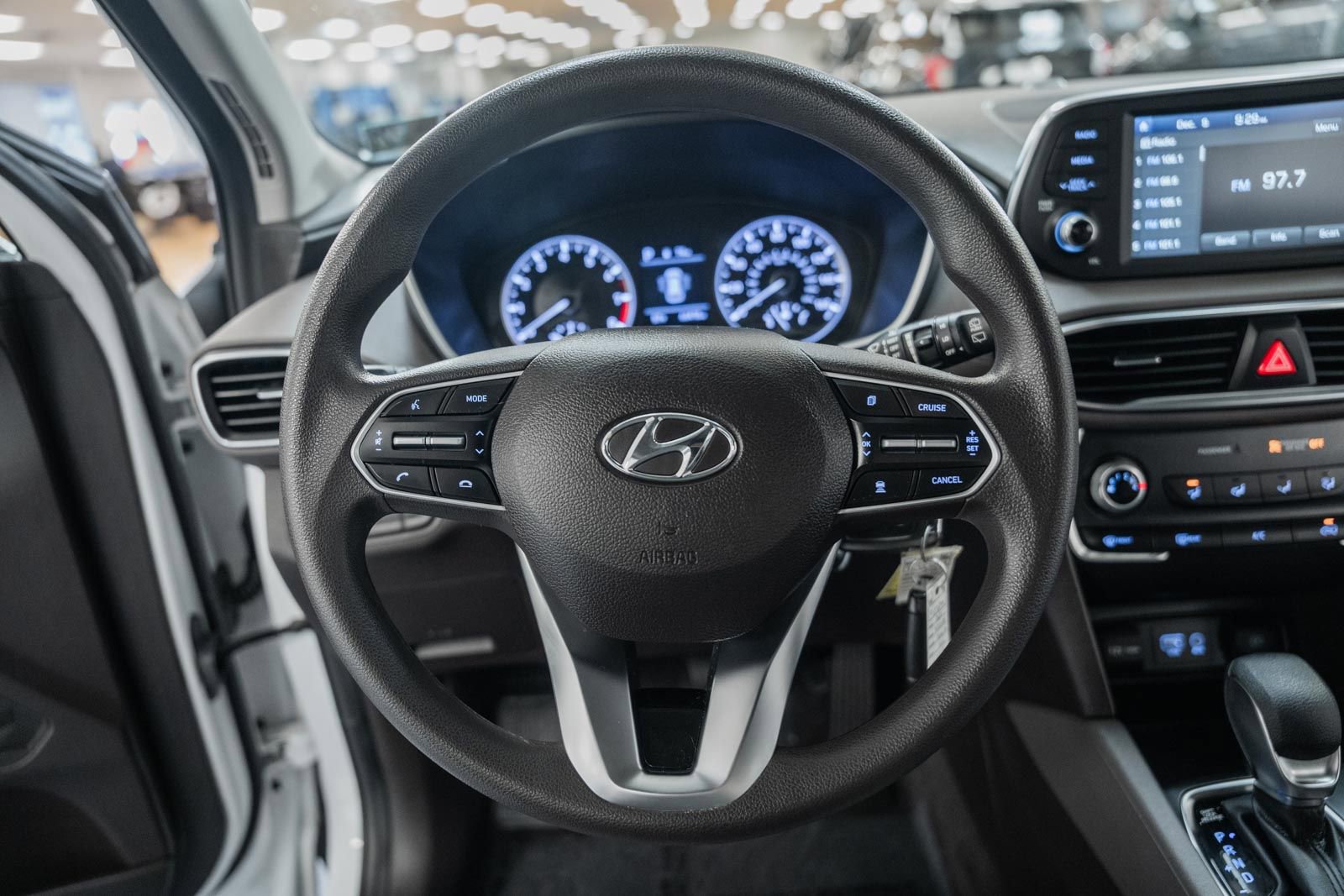 Used 2020 Hyundai Santa Fe SE image 33