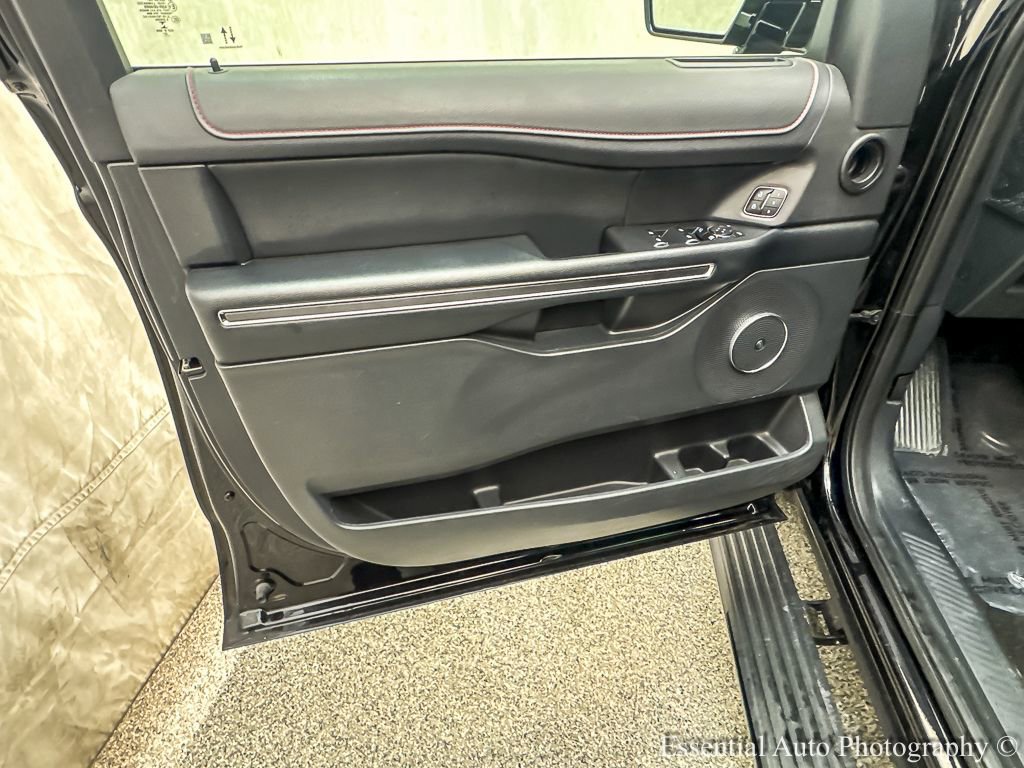 Certified 2023 Ford Expedition Limited image 24