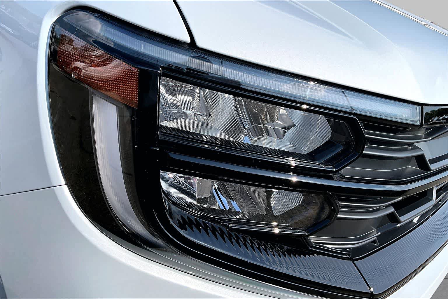 Certified 2025 Ford Expedition Active RWD image 27