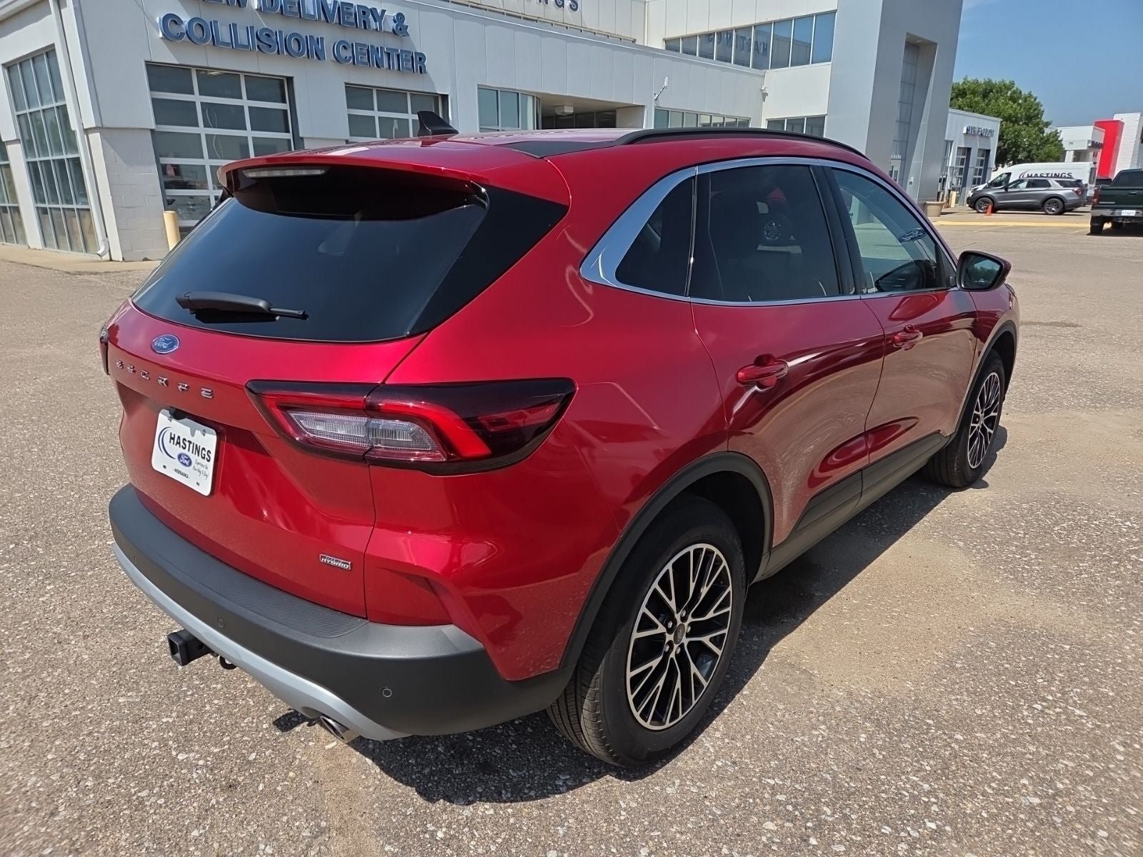 Certified 2025 Ford Escape SE w/ Class II Trailer Tow Package FWD image 14