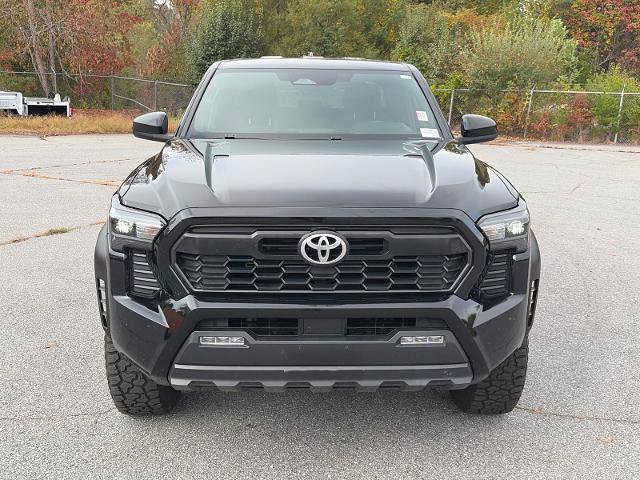 Used 2024 Toyota Tacoma TRD Off-Road AWD/4WD image 6
