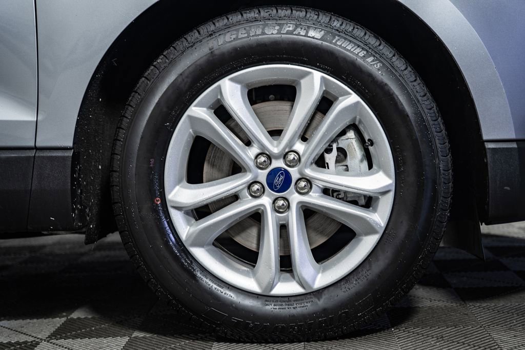 Certified 2020 Ford Edge SEL w/ Convenience Package image 18