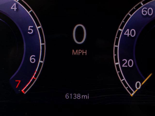 Used 2023 Jeep Grand Cherokee Limited AWD/4WD image 19