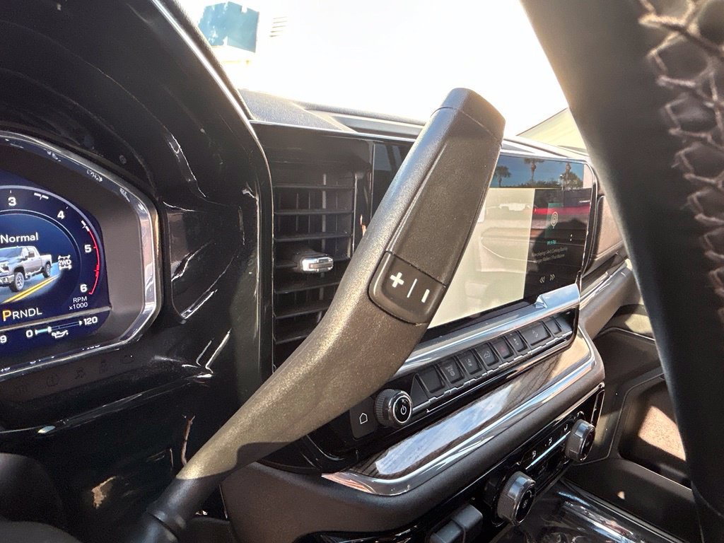Used 2024 Chevrolet Silverado 2500 LT AWD/4WD image 15